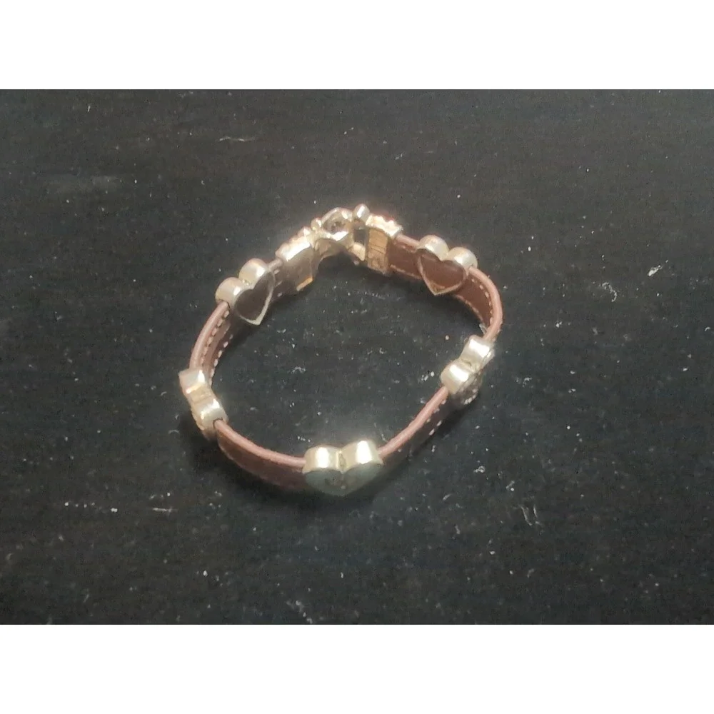 Leather Strap Bracelet Turquoise Color Hearts Magnetic Clasp